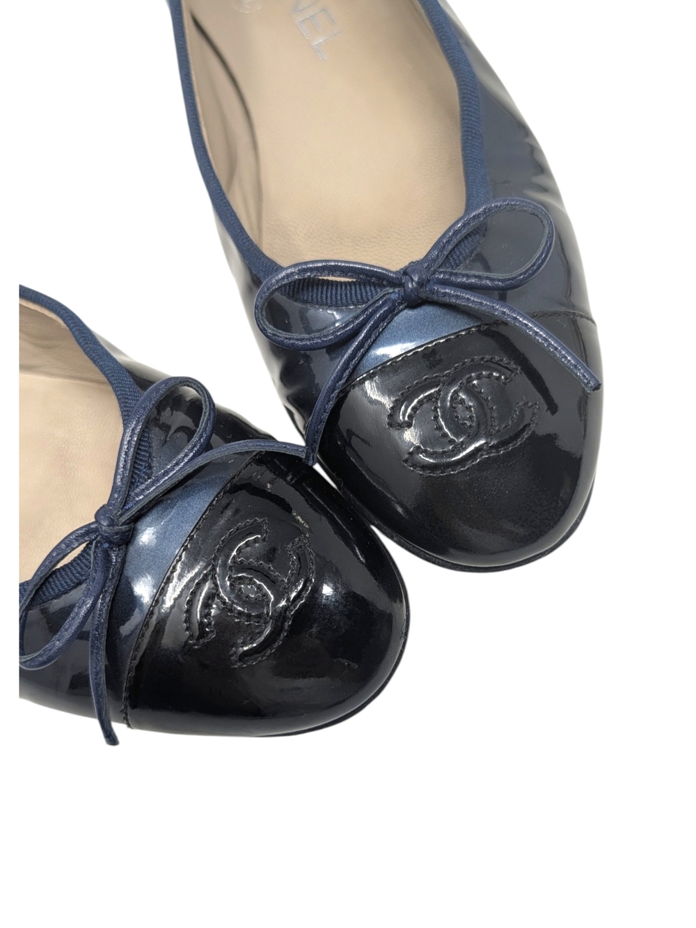 Chanel Ballet Flat Ballerina CC Logo Cap Toe Navy Blue Black Patent 37 | 6.5 - Picture 3 of 11